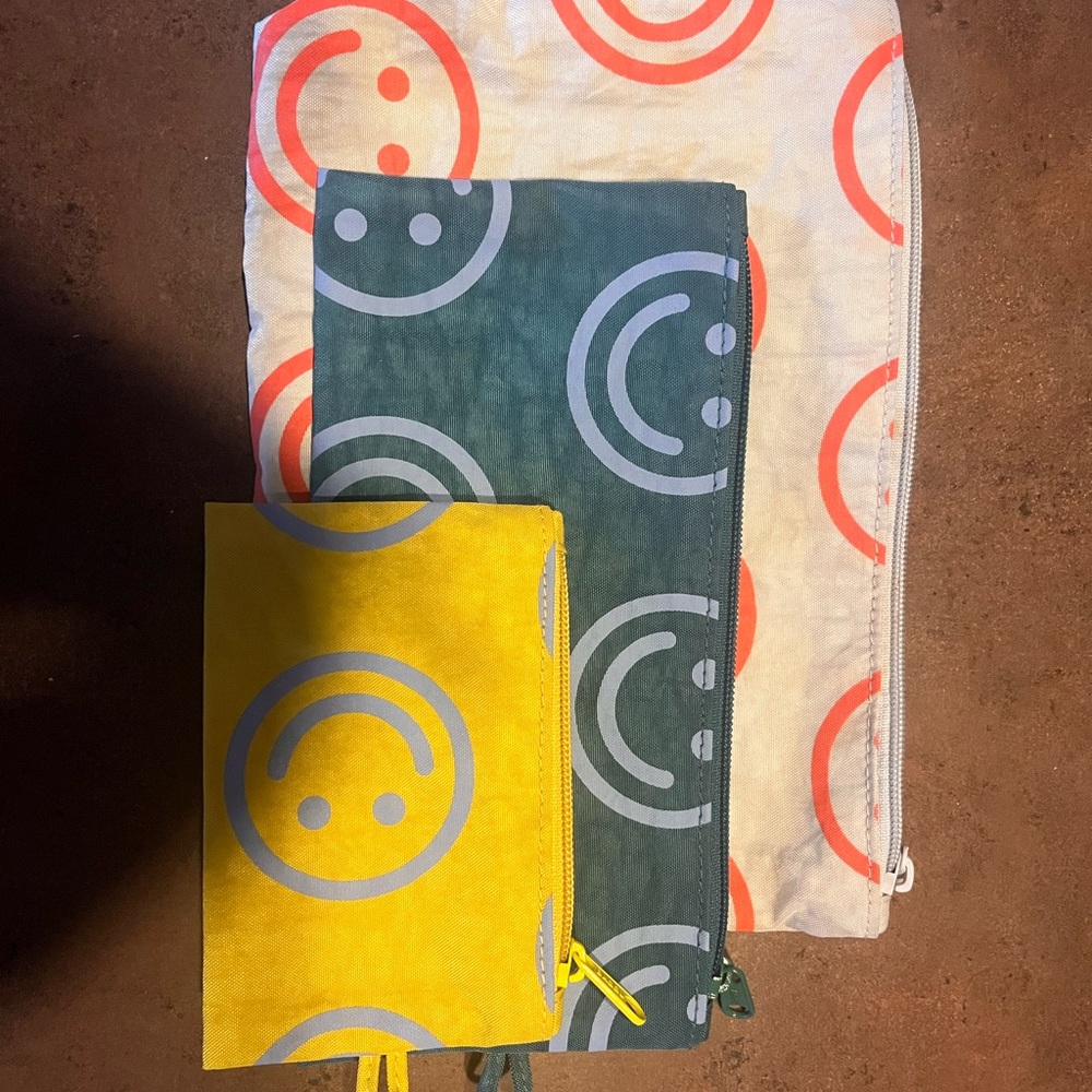 BAGGU Set of Three Smiley Face Pouches